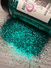 Load image into Gallery viewer, RIGHT PERSON, WRONG TIME